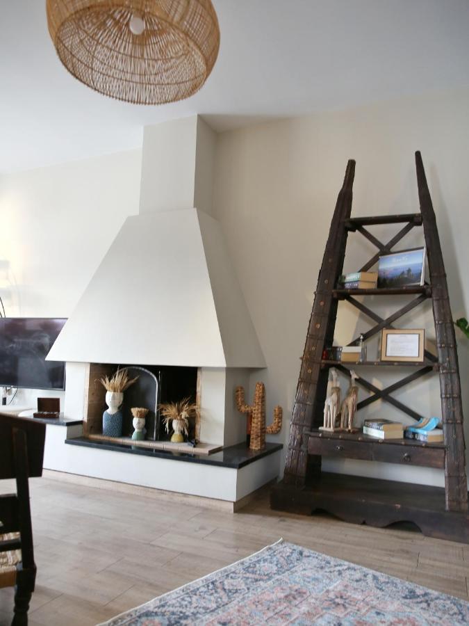 Boho Beach House In Itea-Delphi Eksteriør billede